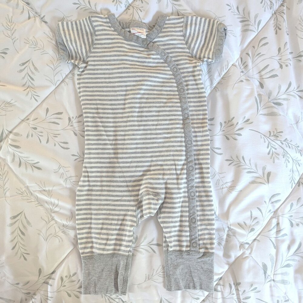 Hanna Anderson grey and white one piece size 6-12 months (70 cm)
